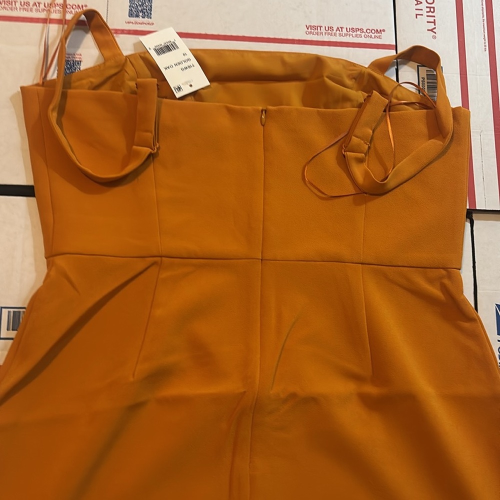 $5 ITEM MINIMUM 2 ITEMS & REST OF CLOSET IS 1$EACH 5 ITEM MINIMUM 🥳🥳🥳